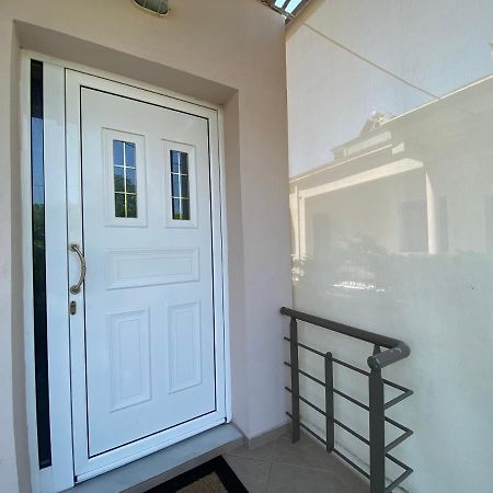 Cozy And Quiet Mini City Apartment Trikala (Thessaly) Exterior photo