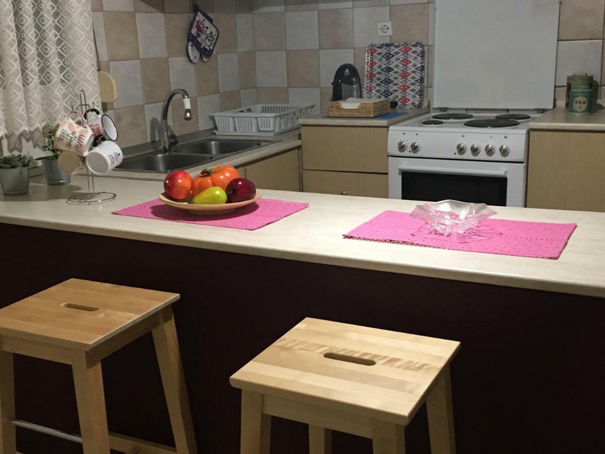 Cozy And Quiet Mini City Apartment Trikala (Thessaly) Exterior photo
